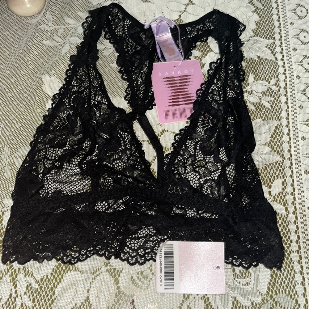 Savage x fenty black bralette